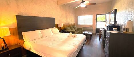 Iron/ironing board, WiFi, bed sheets