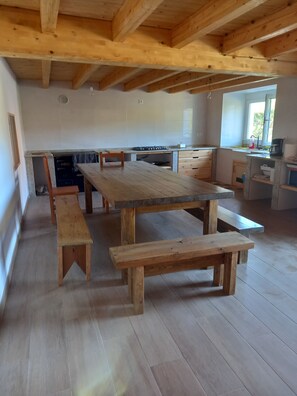 Dining - Ideal house for families, quiet area (ORTIGUEIRA)