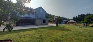 Exterior - Ideal house for families, quiet area (ORTIGUEIRA)