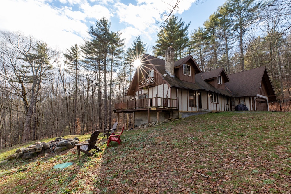 Bolton Landing Mountain House!