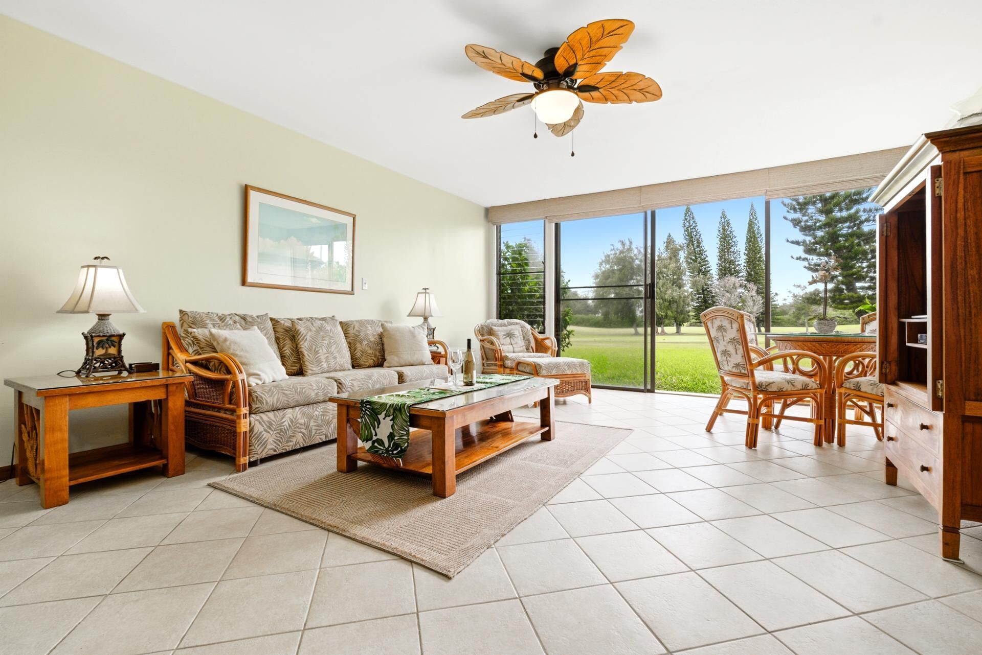 Condo (1 Bedroom) | Living room | TV