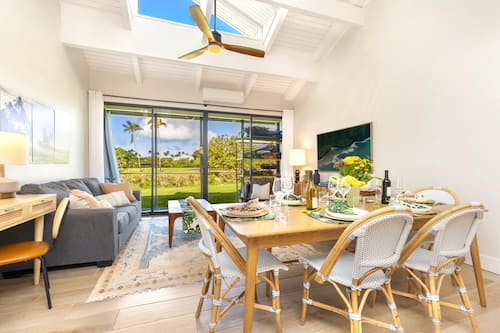 Condo | Dining