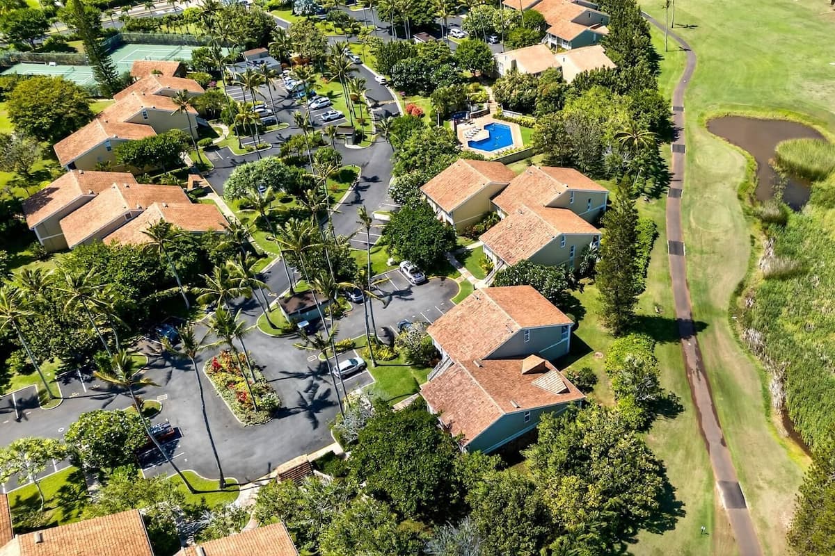 Condo (3 Bedrooms) | Front of property