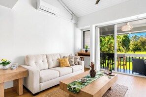 Lägenhet (2 Bedrooms) | Vardagsrum | Tv