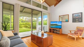 Condo (2 Bedrooms) | Living room | TV