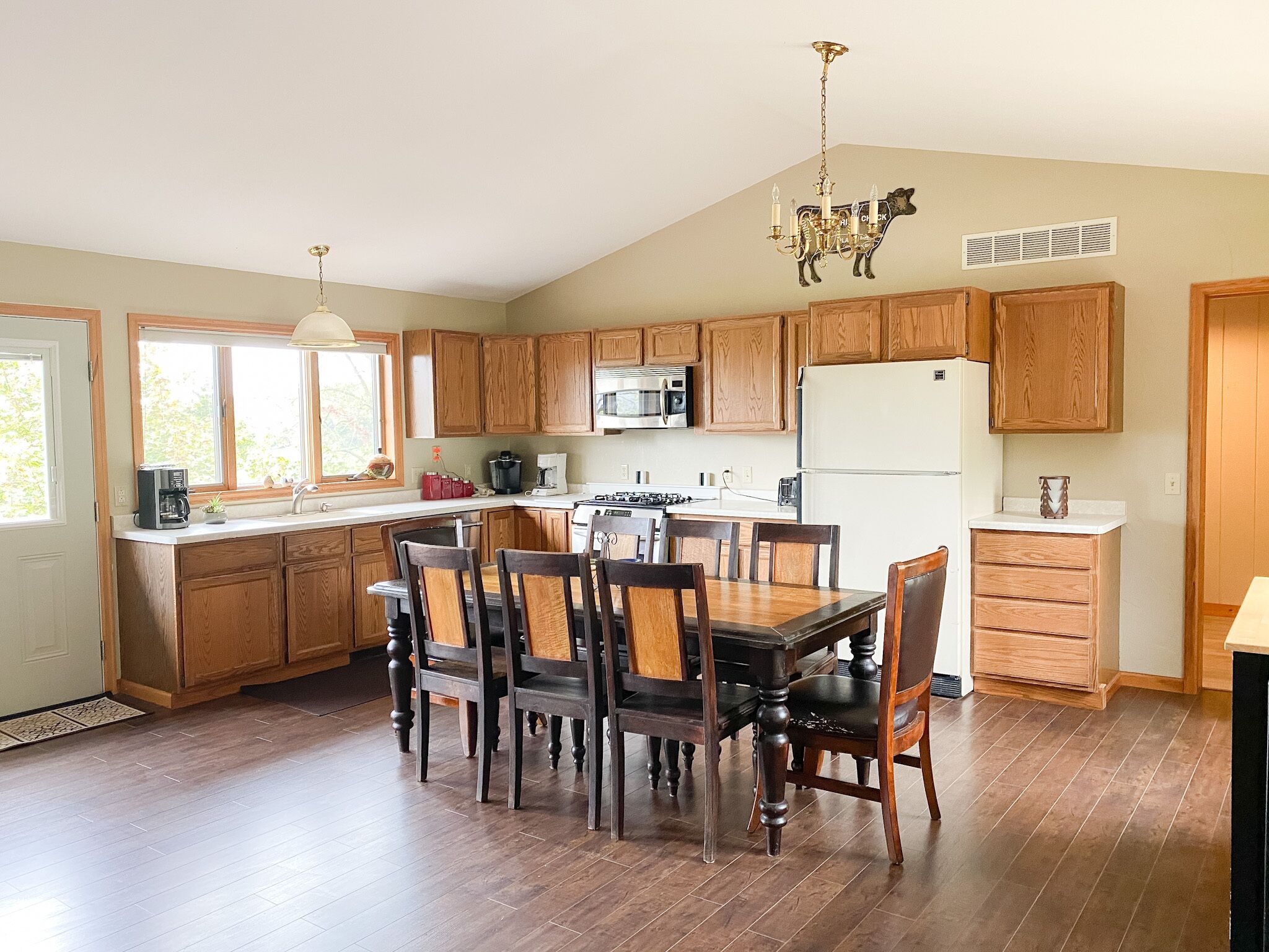 Ridgeview suites, near Galena Territory, 300 acre ranch. HotTub, Golf, Animals