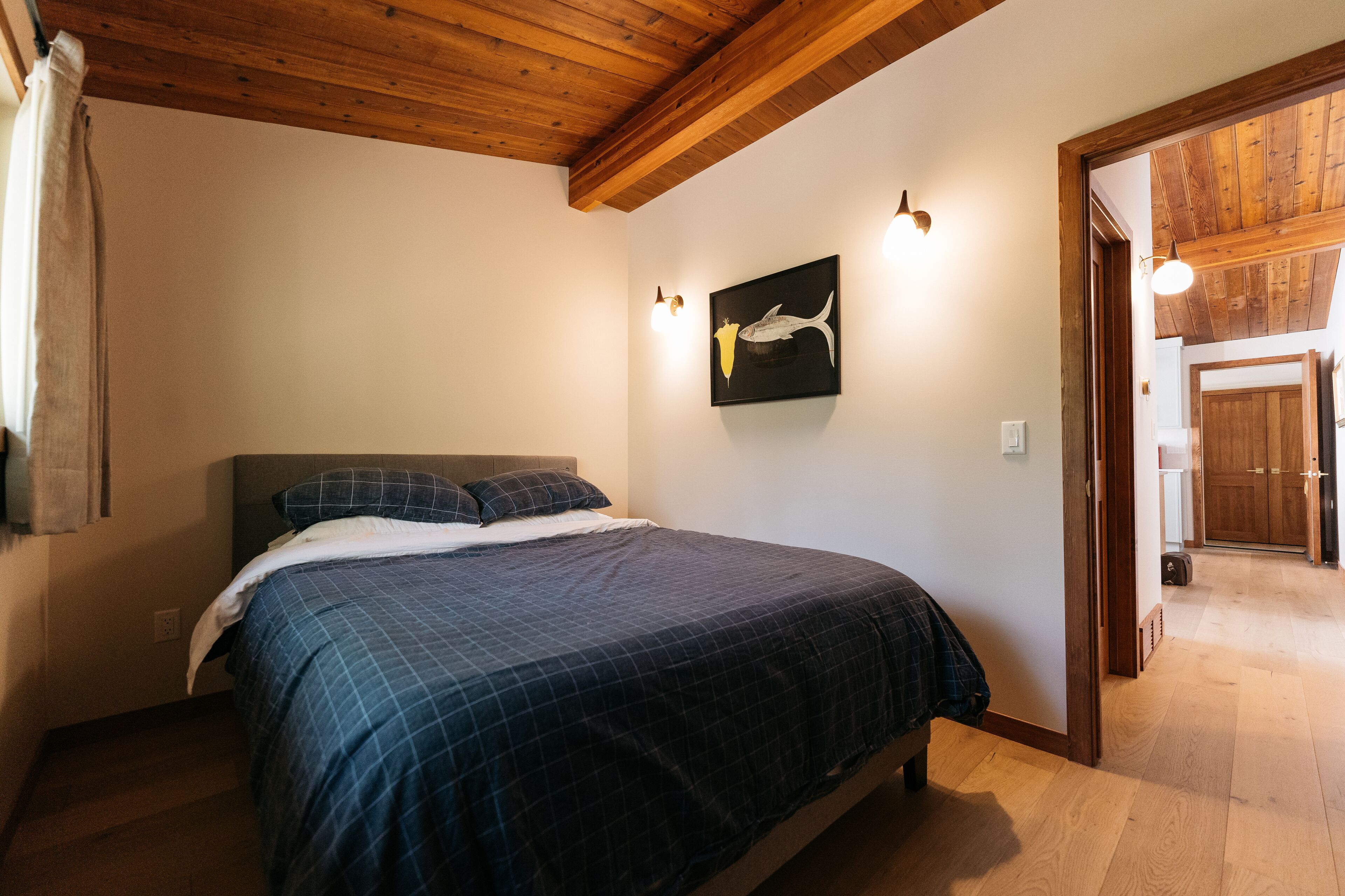 3 bedrooms, desk, iron/ironing board, free WiFi