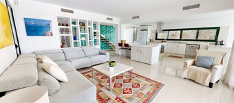 Villa Lili