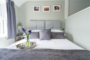 6 bedrooms, individually decorated, individually furnished, free WiFi