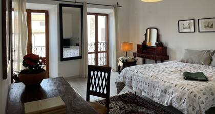 Holiday home in the historic center of Montelibretti