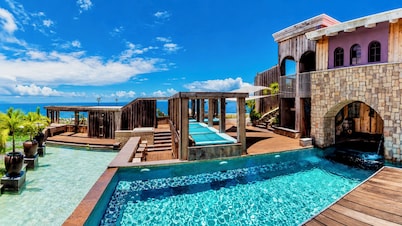 Whale Tails Island Suites & Villas