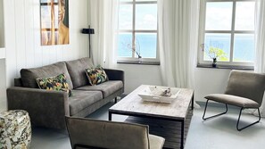 Comfort Suite | Living area