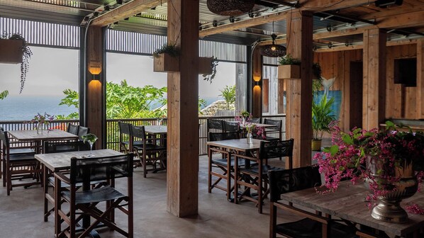 Restaurant - Whale Tails Hotel (Oranjestad)