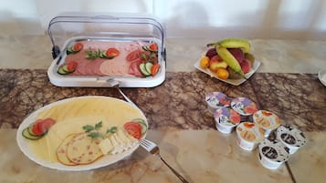 Petit déjeuner buffet compris tous les jours