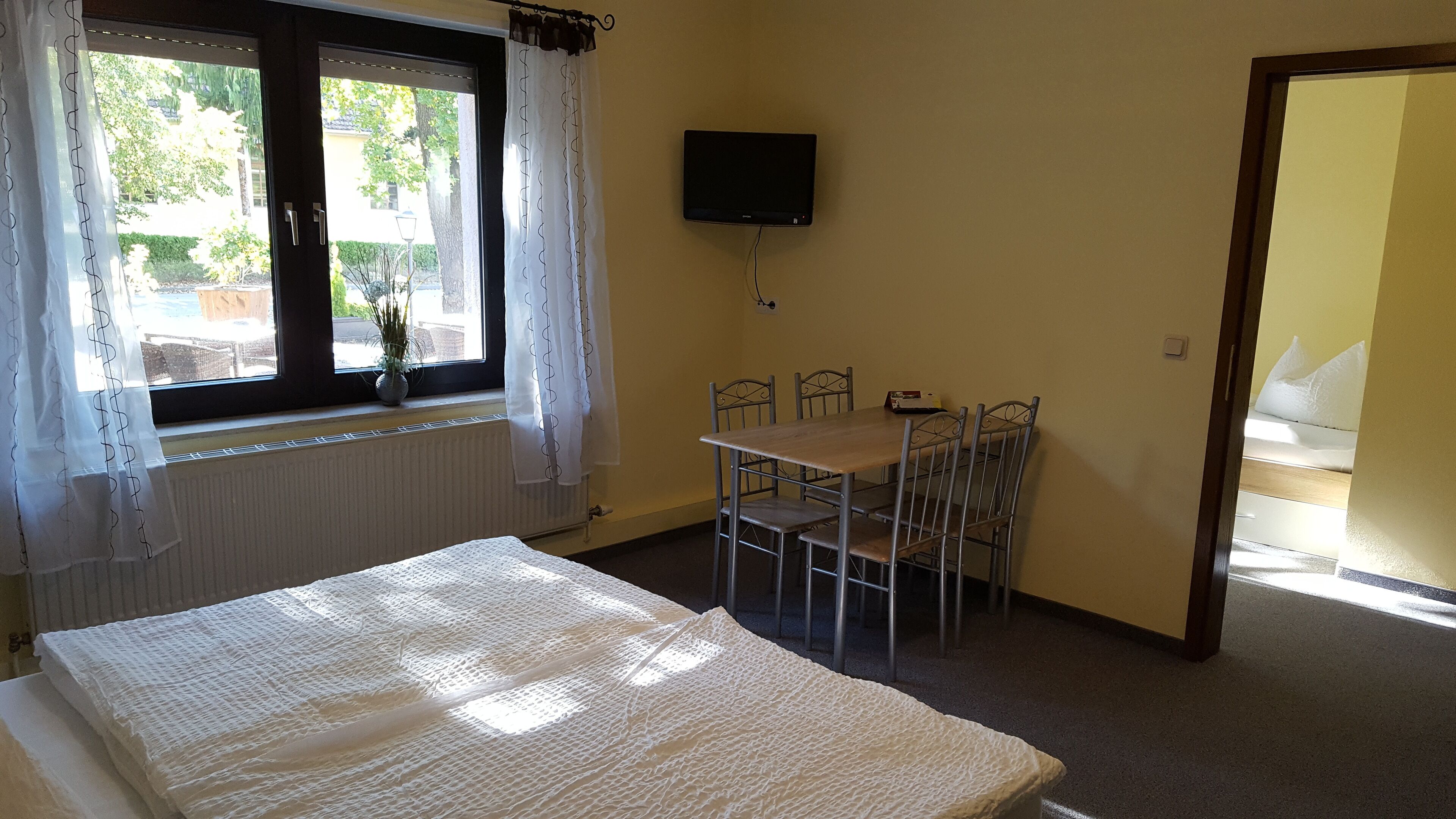Basic-Dreibettzimmer, 2 Schlafzimmer