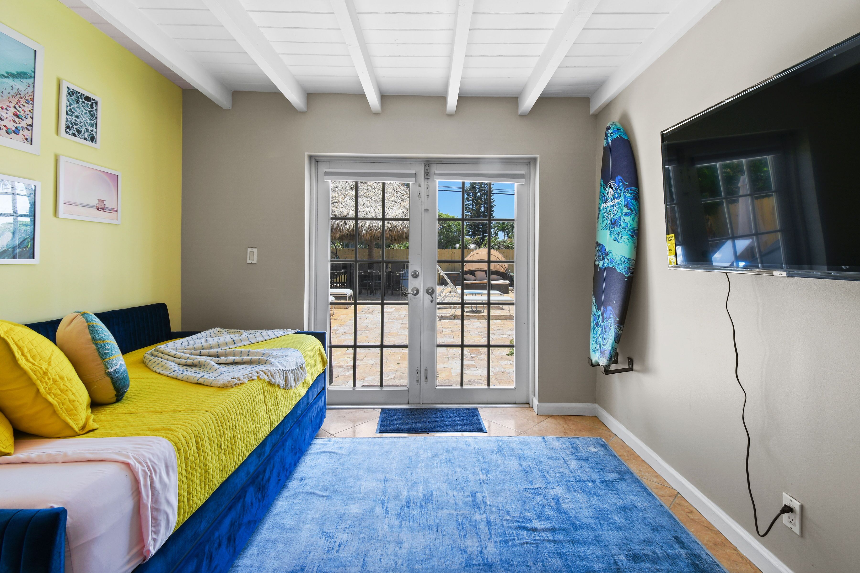 ★Beach Oasis | Tiki Cabana | Heated Pool | Cozy