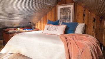 1 chambre, fer et planche Ă repasser, Wi-Fi gratuit, draps fournis