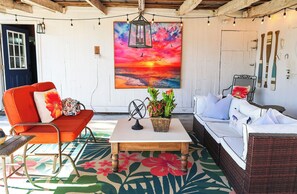 Interior - Newly renovated cottage close to waterfront and boat ramps (Washington)