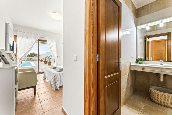 3 bedrooms, free WiFi, bed sheets - Villa Flora - Villasexperience (Playa Blanca)
