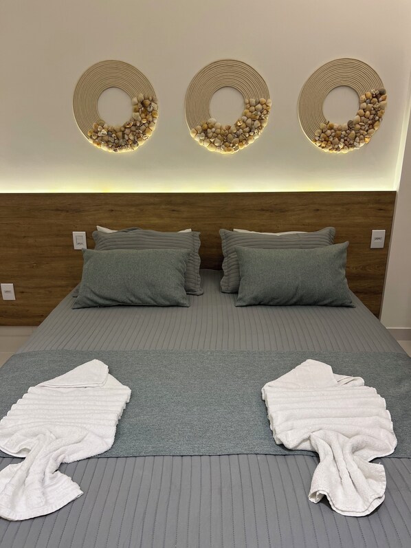 Family Room | 1 bedroom, pillowtop beds, blackout drapes, free WiFi