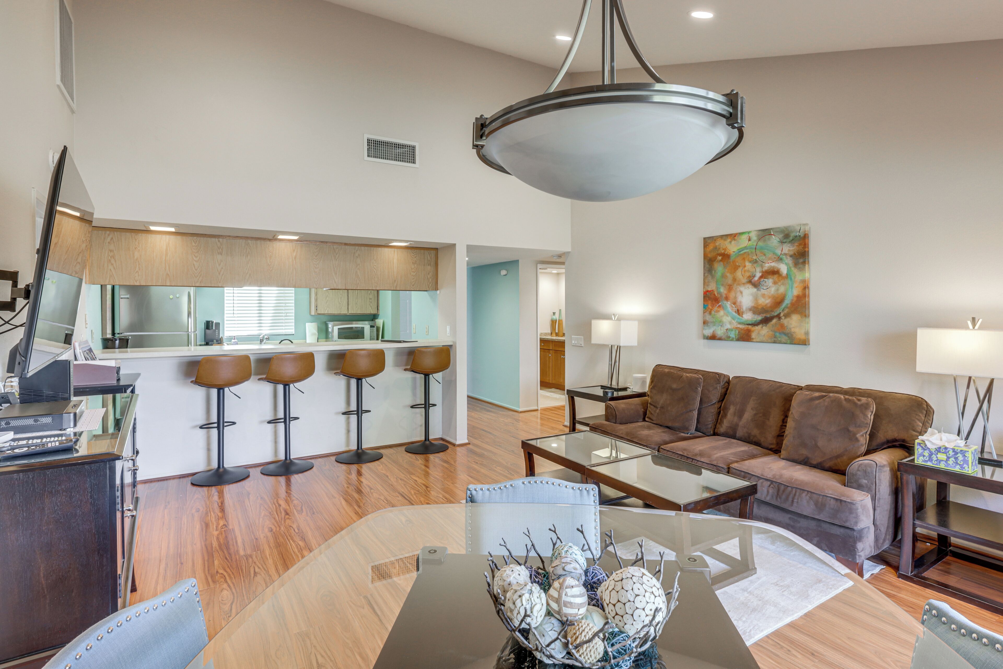 TV, DVD player, books, offices
