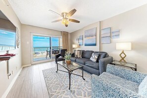 Smart TV, offices - Beachfront Retreat • Huge Balcony • Gulf Views (Gulf Shores)