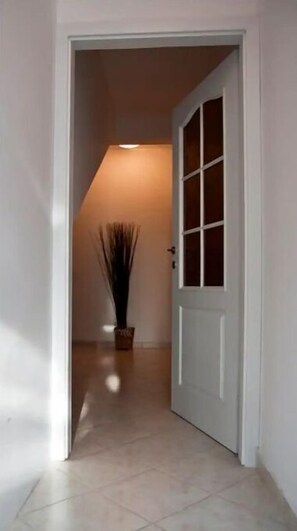 Interior - Room Olive near beach - private entrance (Dubrovnik)