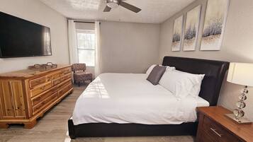 2 chambres, bureau, fer et planche à repasser, Wi-Fi gratuit