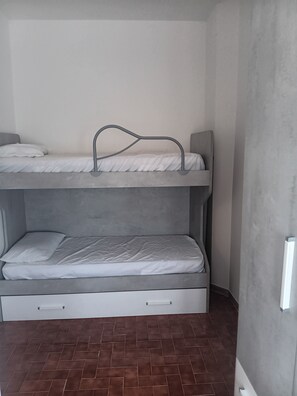 2 bedrooms, WiFi