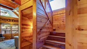 บ้านพัก, หลายเตียง (Black Beary Lodge #423) | ภายใน