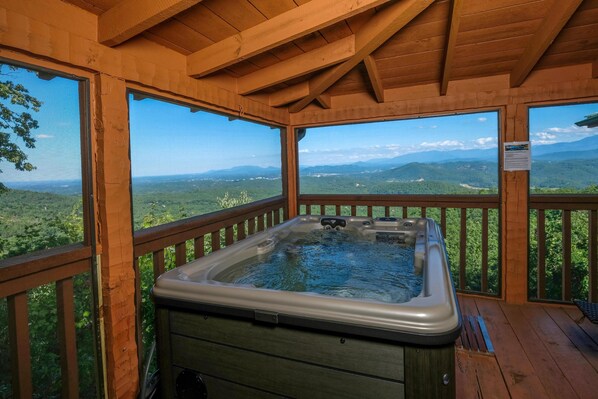 House, Multiple Beds (Cloud Nine Views #310) | Outdoor spa tub - Cloud Nine Views #310 (Sevierville)