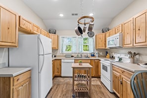 Casa, 1 cama Queen (Creekside Hideaway #102) | Cozinha privada