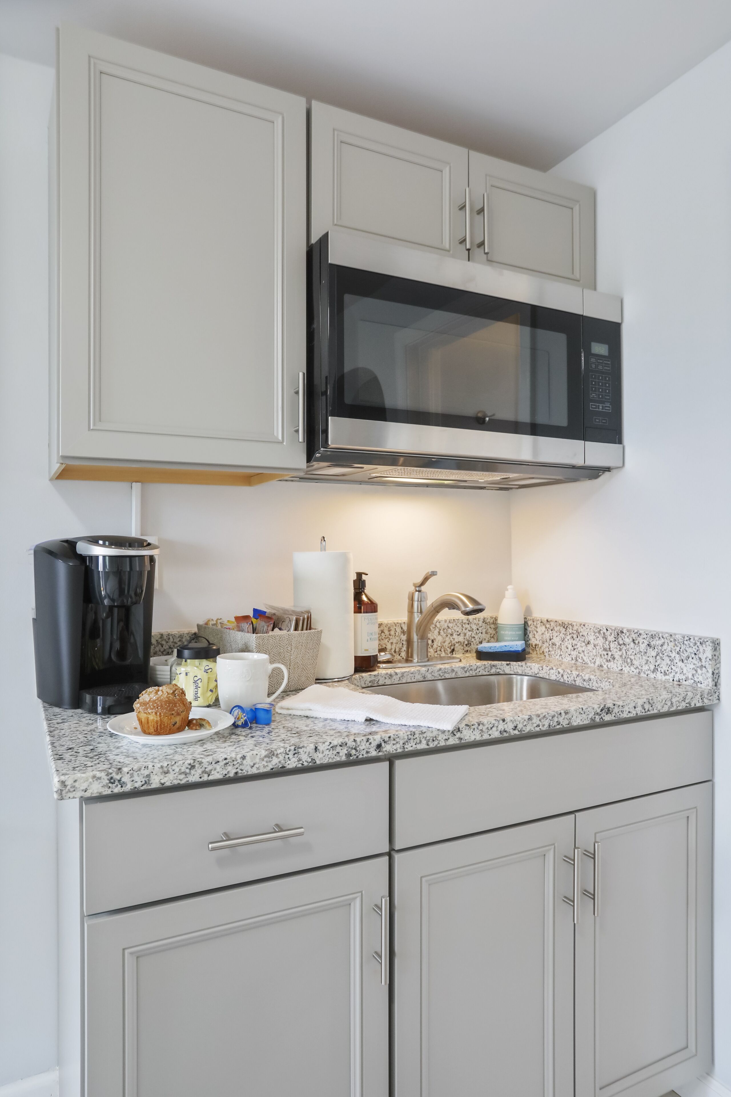 Fridge, microwave, coffee/tea maker, toaster