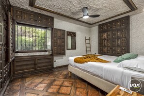 4 bedrooms, in-room safe, iron/ironing board, free WiFi