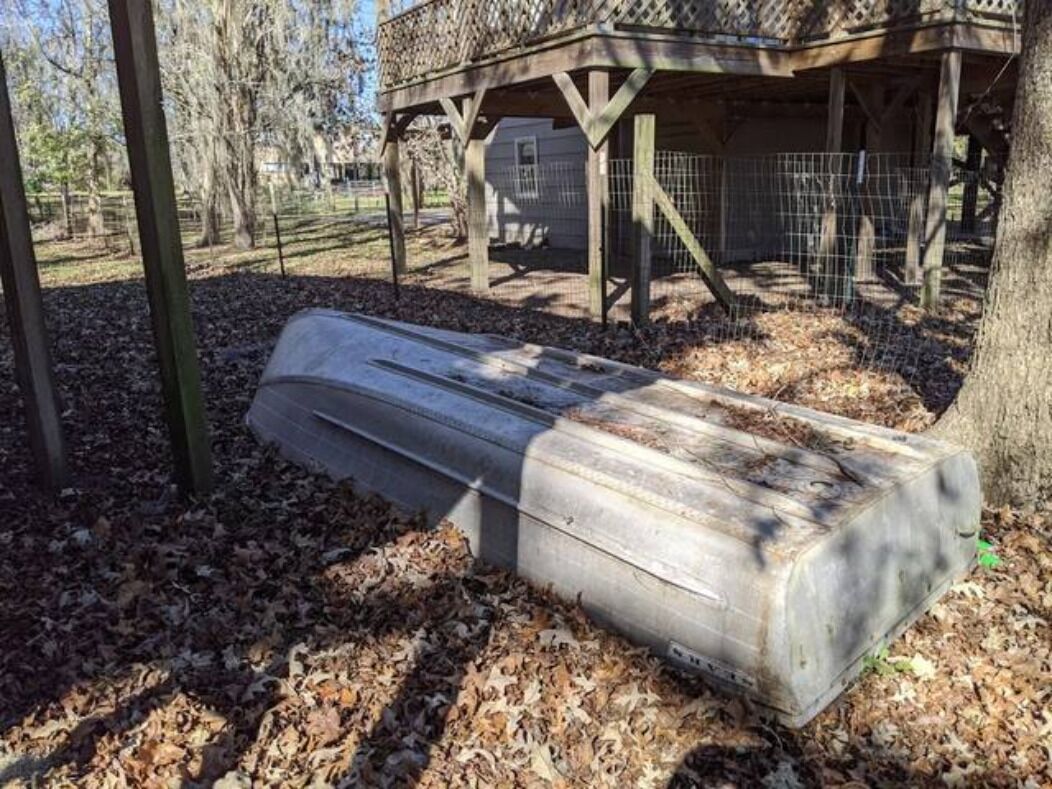 Private lakefront retreat