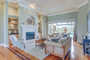 Televisión, tenis de mesa, libros y biblioteca musical 