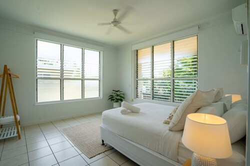 Nightcliff Retreat: Stylish 2BR Apt Near Foreshore
