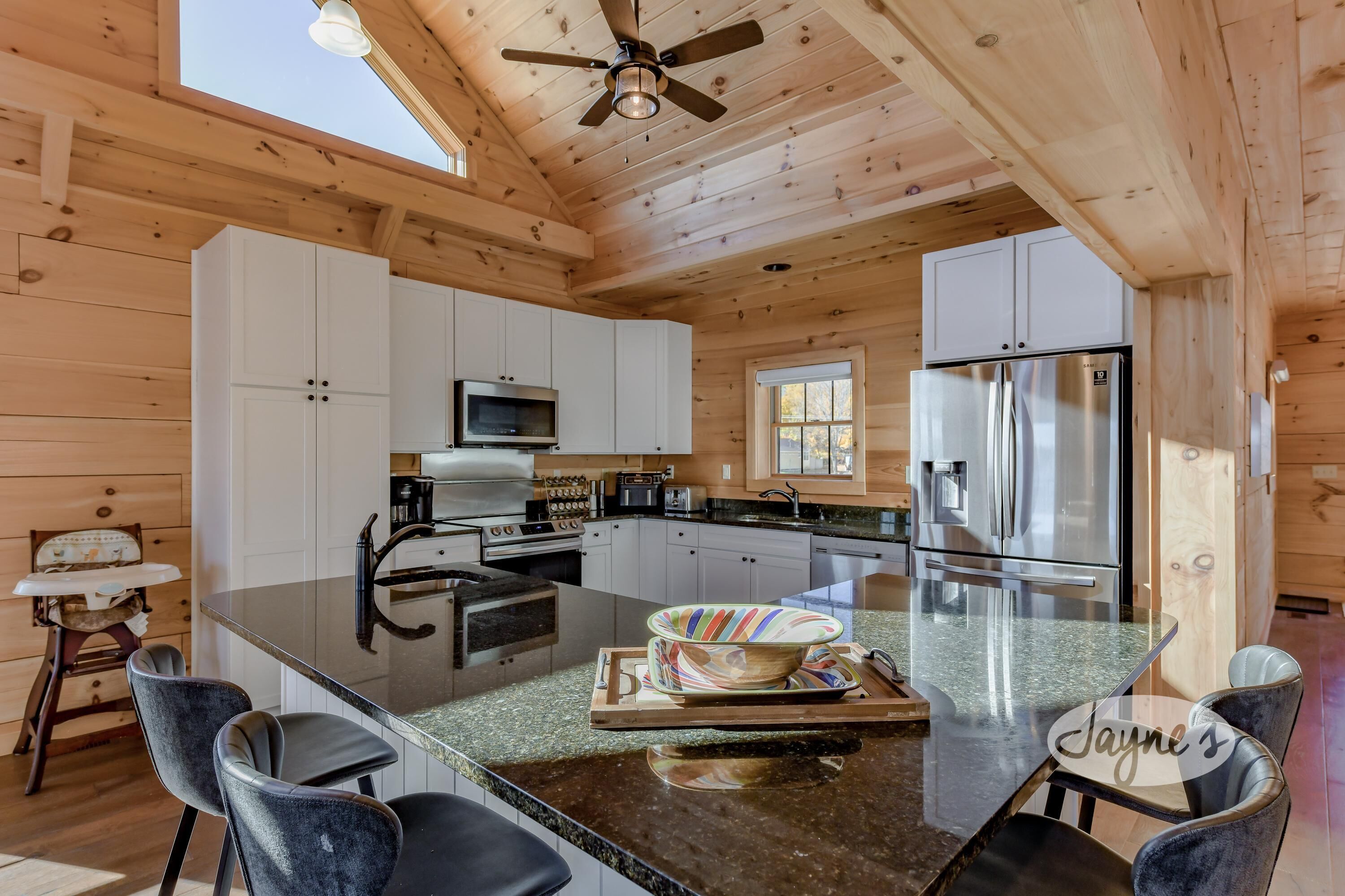 5 bed 4 bath cottage on Georgian Bay