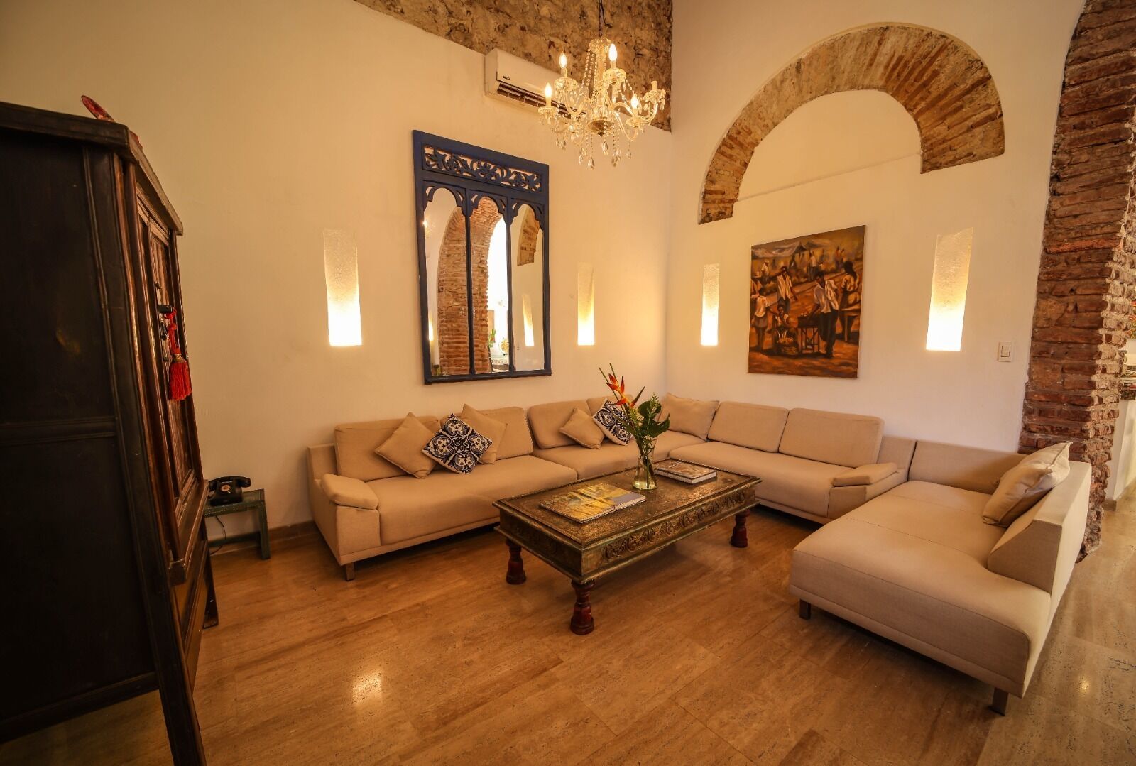 Villa Colonial en Centro de Cartagena con Gran Piscina y Azotea