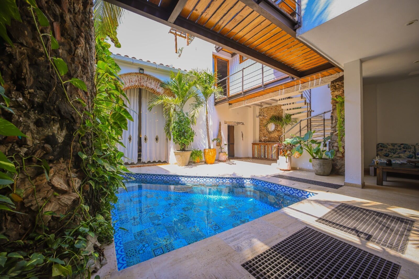 Villa Colonial en Centro de Cartagena con Gran Piscina y Azotea
