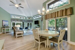 Smart TV - Endless Summer - Hosted By Moore AI Rentals (Fernandina Beach)