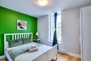 4 soverom, skrivebord, strykejern/-brett og wi-fi