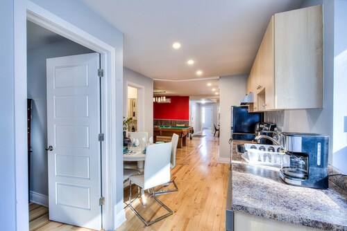 Super Fun Billiards Apt Downtown! Saint Denis