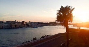 Imagen sin descripción, 2 de 36, botón