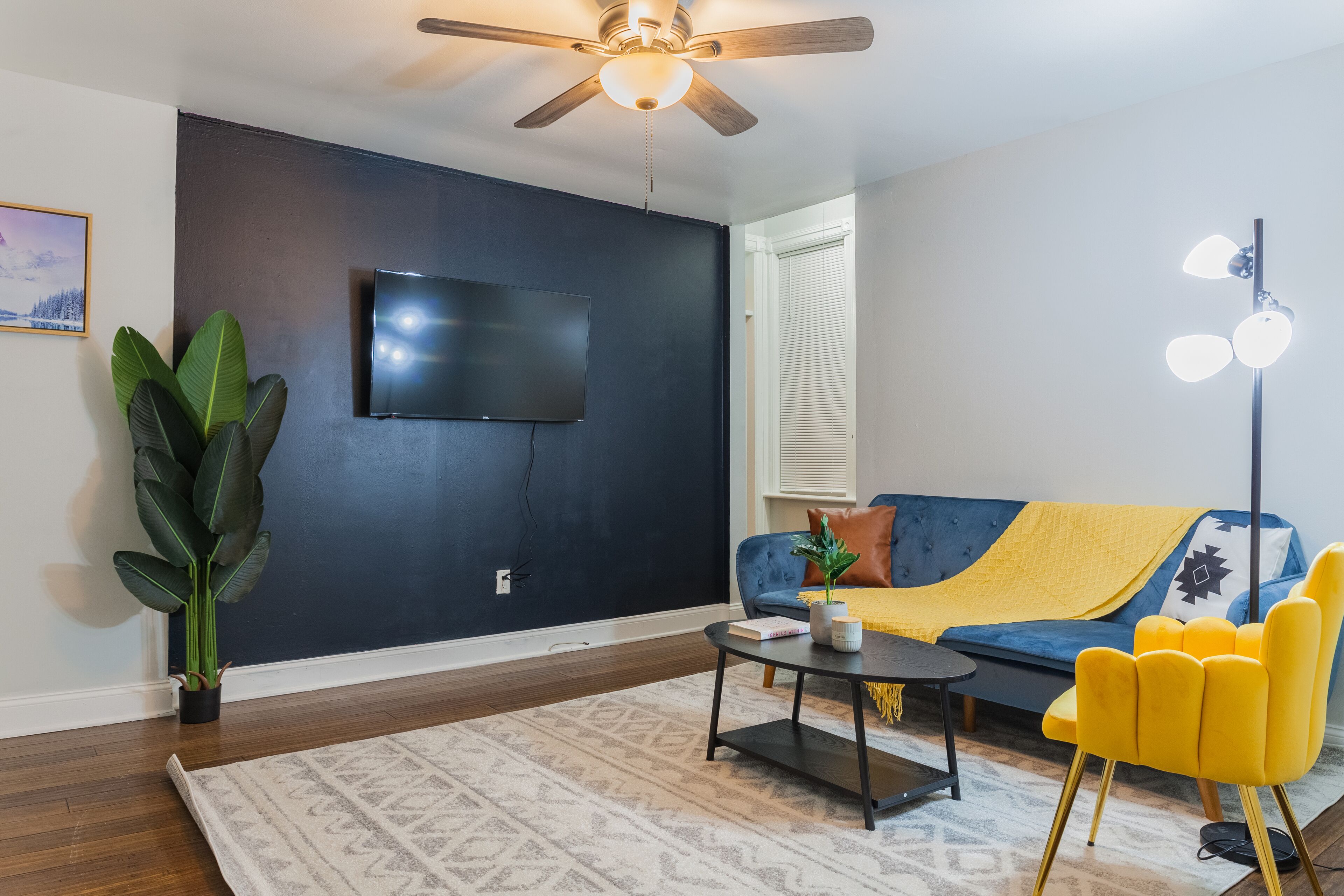 1Bed in Allentown+Club+WorkDesk+Shopping+DT+Bar