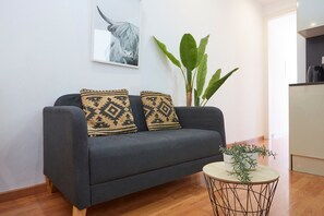 TV - 53PAR1013 - Magnifico piso en el centro de Poble (Barcelona)