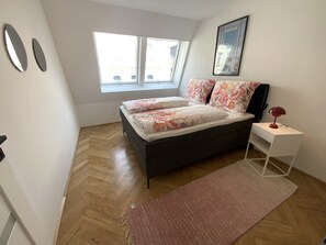 1 bedroom, Internet, bed sheets