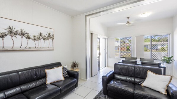 Interior - Sunnyvale 2 - Lifestyle Yamba (YAMBA)