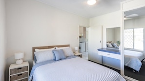 2 bedrooms, iron/ironing board, bed sheets - This smartly presented north facing unit is your perfect holiday property for a one night or one mon (YAMBA)