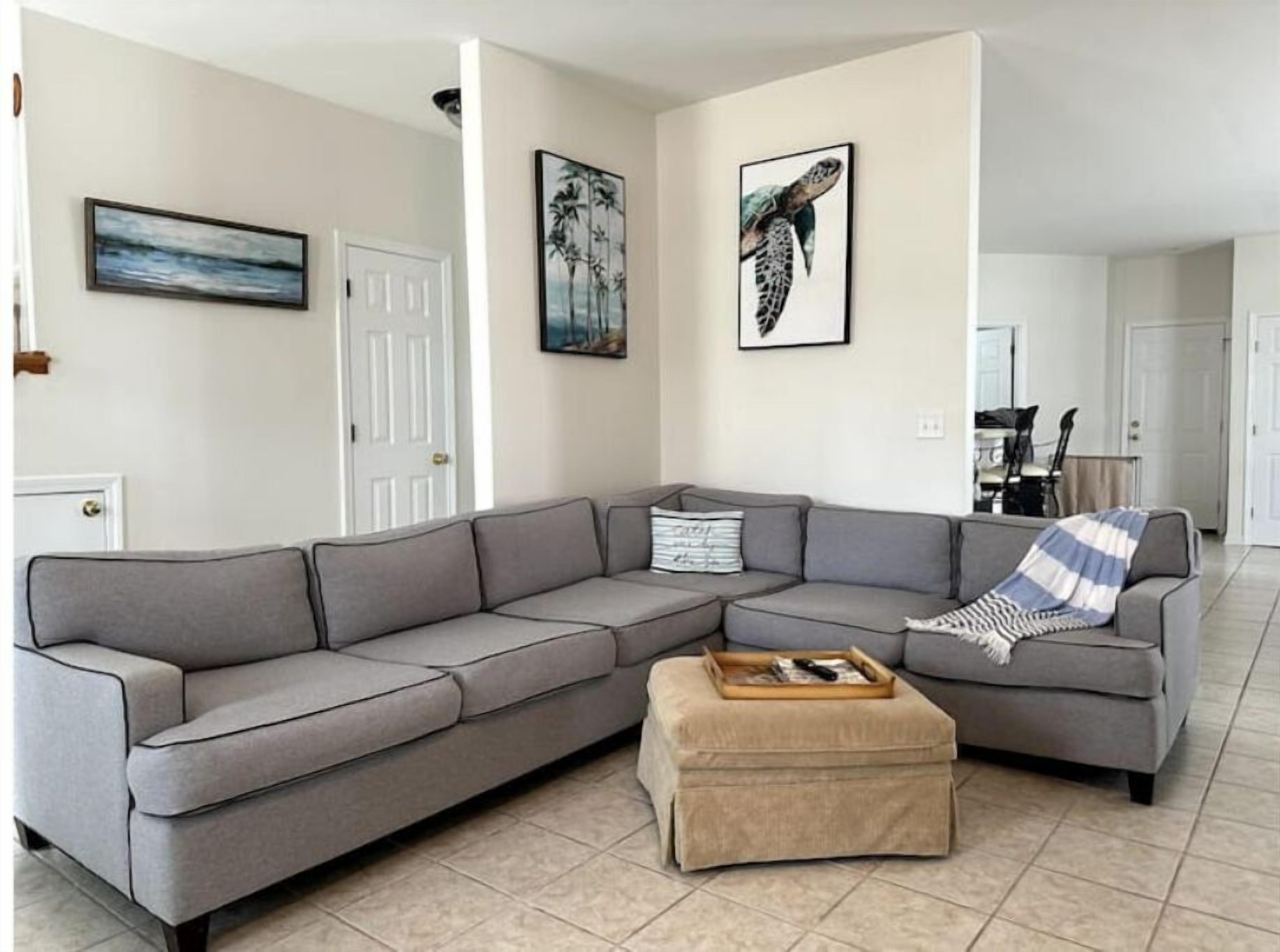 CasaBlanca-Walking Dis to Beach